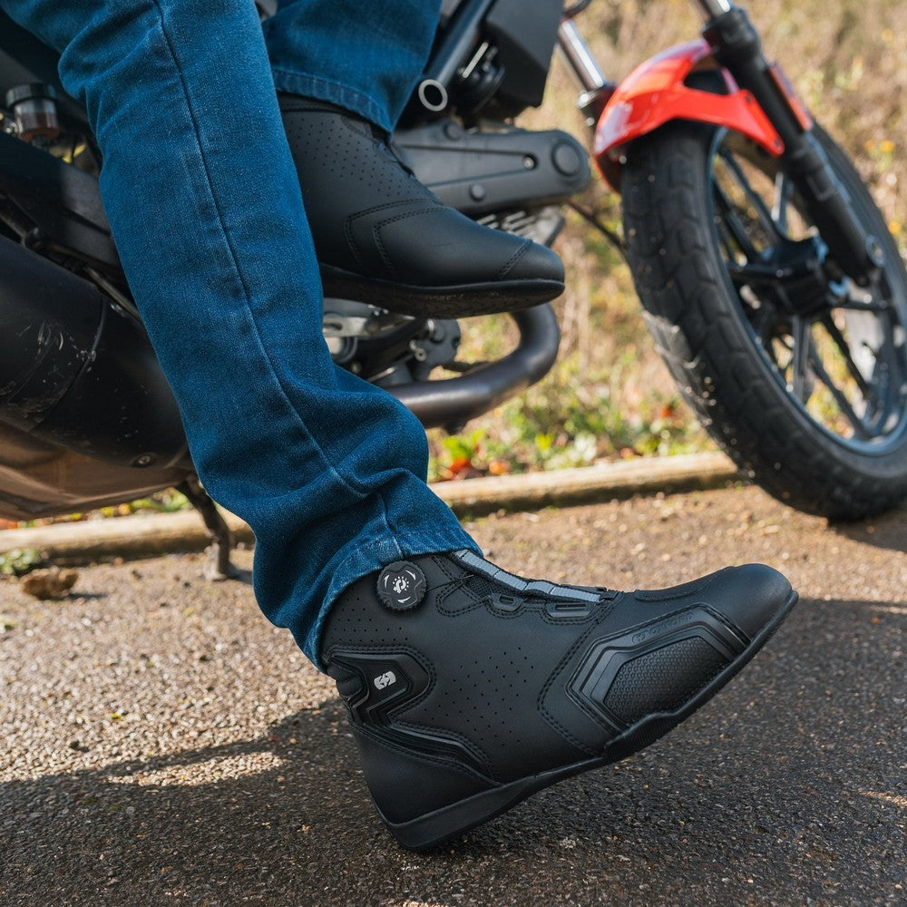 Oxford Helix Air Boot Black
