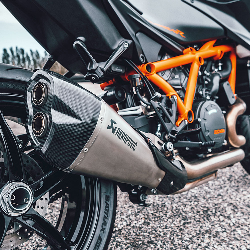 KTM 1290 Superduke R 20-21 Akrapovic Slip On Line Exhaust Silencer