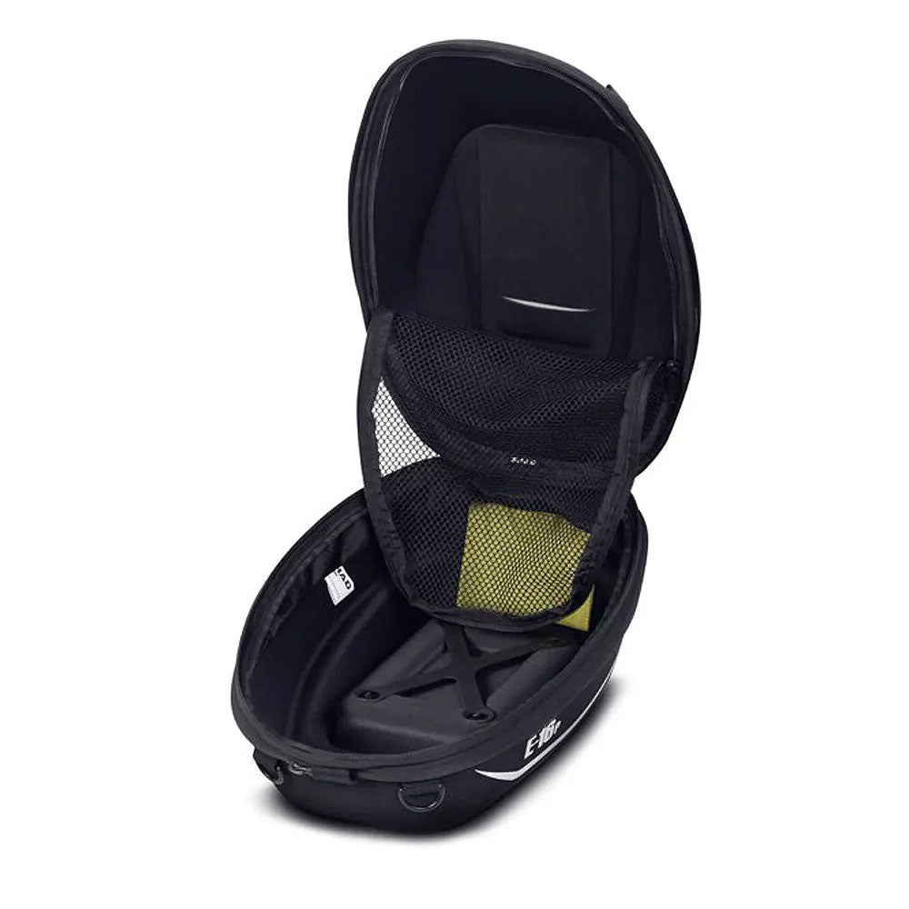 SHAD X0SE16P Pin System Tanklock Expandable Tank Bag Black 11-15L