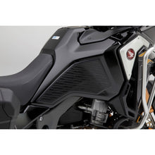 Honda CRF1100A2 2021 Tank Side Pads