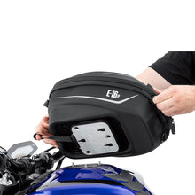 SHAD X0SE16P Pin System Tanklock Expandable Tank Bag Black 11-15L