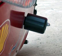 748 996 02 > Blk R&G Crash Protector
